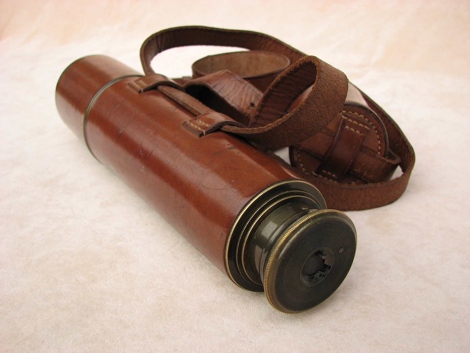 1920's Broadhurst Clarkson 3 draw field telescope retailed by John Barker & Co.